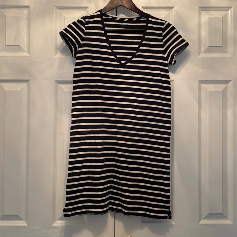 Madewell XS navy blue and white striped t shirt dress